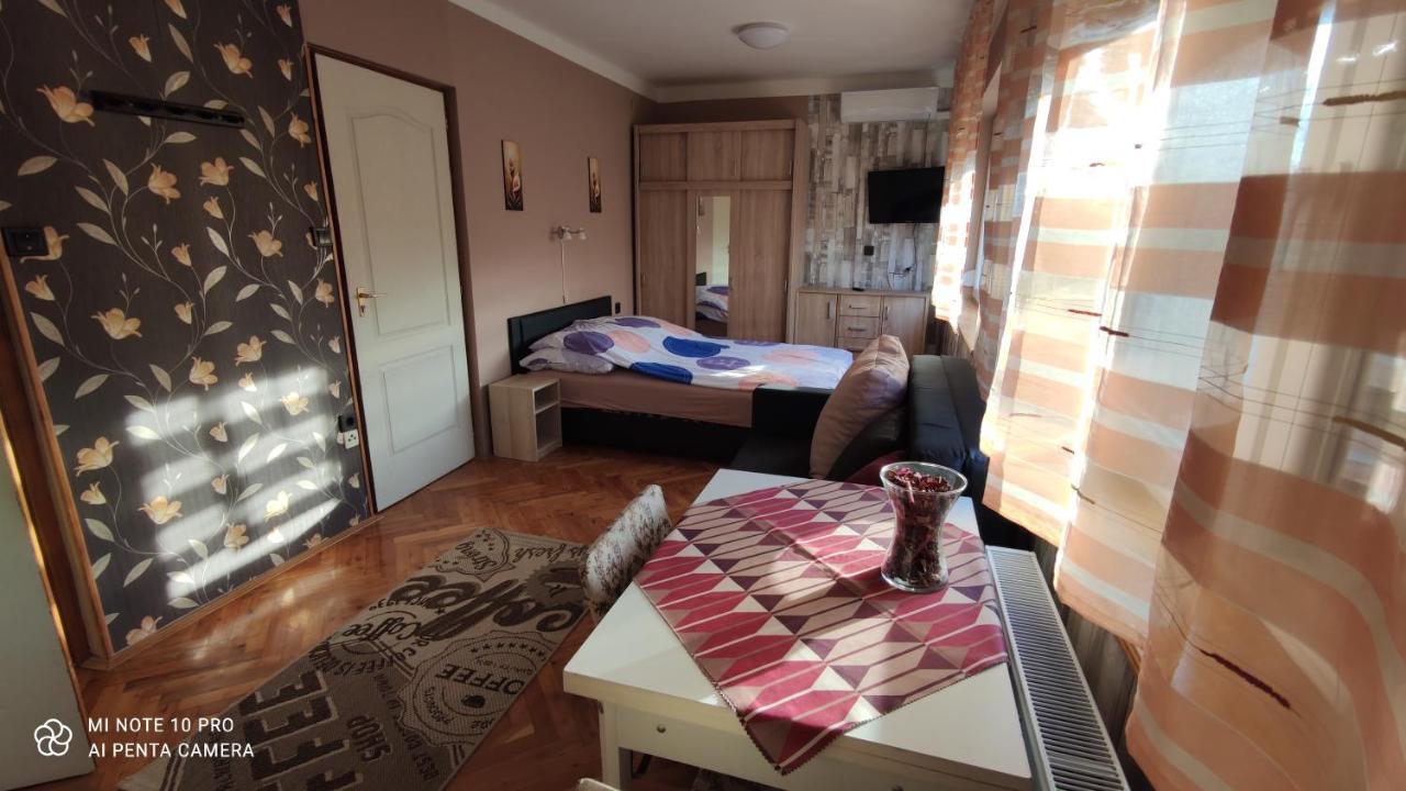 Apartman Edit Harkány Екстериор снимка