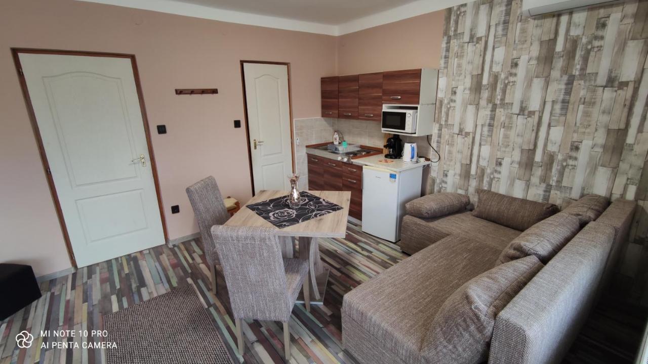Apartman Edit Harkány Екстериор снимка