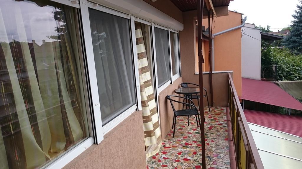 Apartman Edit Harkány Екстериор снимка
